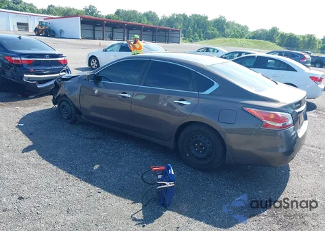 2015 Nissan Altima 2.5 S from USA, damaged, VIN 1N4AL3AP2FC462386